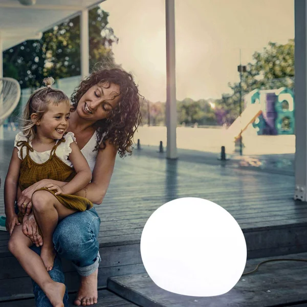 LAMPADA ESTERNA SFERICA BULY 50 CAVO LUCE FREDDA LAMPADA ESTERNA SFERICA BULY 50 CAVO LUCE FREDDA