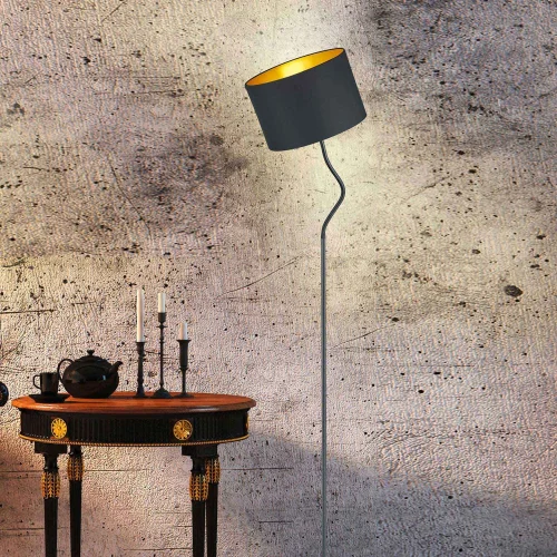 LAMPADA DA TERRA FLESSIBILE MIDDLETON NERO E27