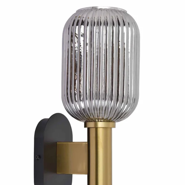 APPLIQUE CON PARALUME FUMÉ Ø19 E27 SHELBY APPLIQUE CON PARALUME FUMÉ Ø19 E27 SHELBY