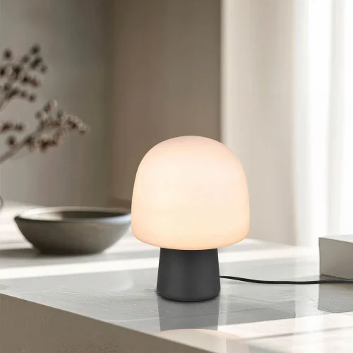 LAMPADA DA TAVOLO IN METALLO NERO E14 SINCLAIR