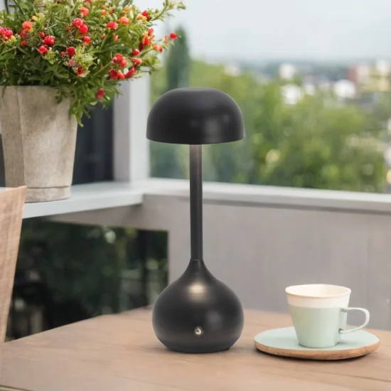 LAMPADA DA TAVOLO LED RICARICABILE SENZA FILI 203LM NERA IP44 SOLEA