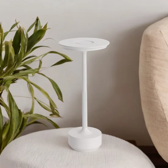 LAMPADA DA TAVOLO LED RICARICABILE SENZA FILI 213LM BIANCA IP44 ESTIVA