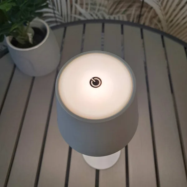 LAMPADA DA TAVOLO LED RICARICABILE SENZA FILI 229LM BIANCA IP44 SIRANA LAMPADA DA TAVOLO LED RICARICABILE SENZA FILI 229LM BIANCA IP44 SIRANA