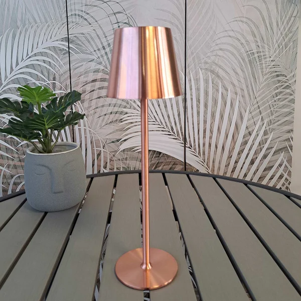 LAMPADA DA TAVOLO LED RICARICABILE SENZA FILI 229LM ORO ROSA IP44 SIRANA LAMPADA DA TAVOLO LED RICARICABILE SENZA FILI 229LM ORO ROSA IP44 SIRANA